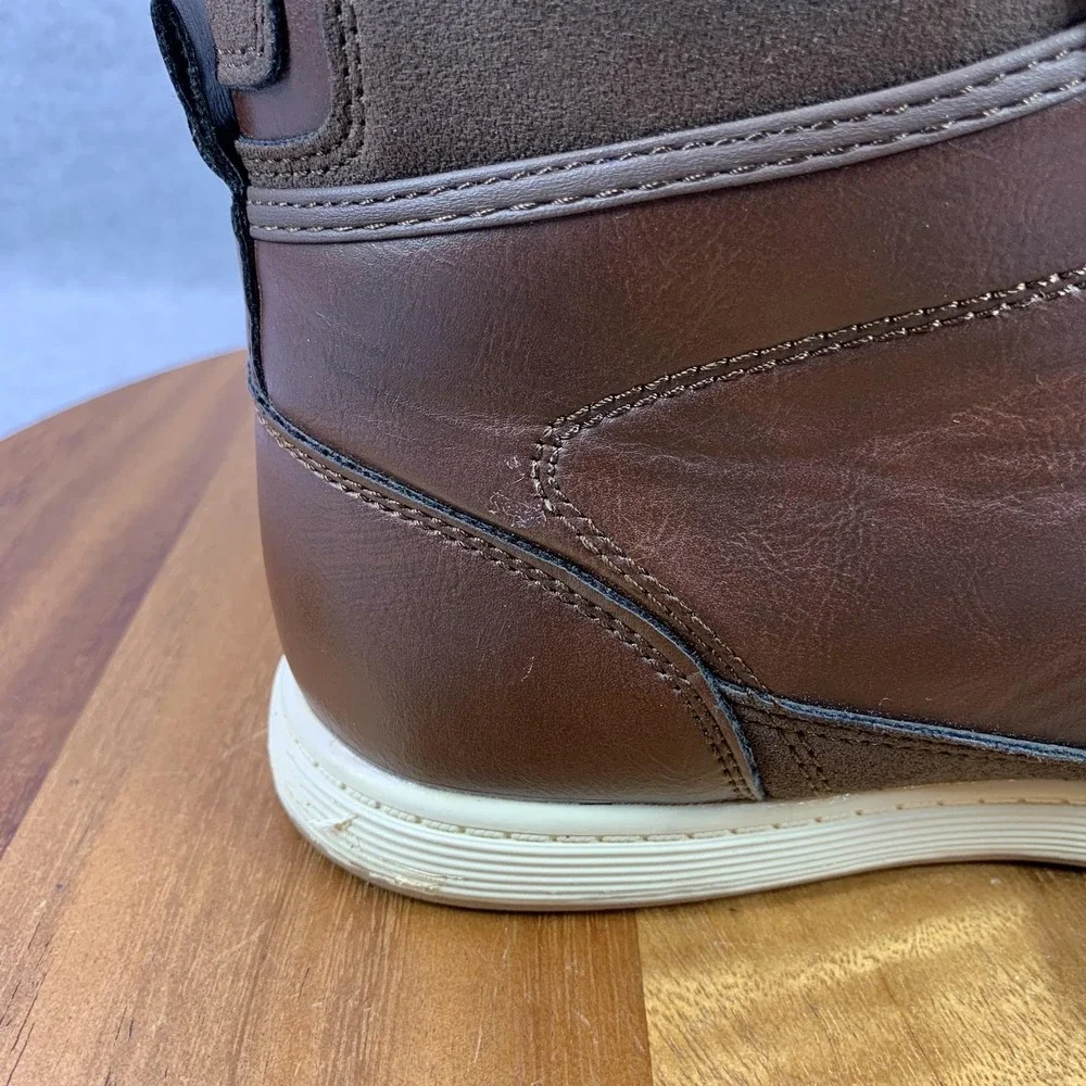 Levis High Top Shoes Mens 8 Brown Synthetic Leather Casual Boot Style Sneaker
